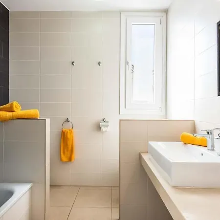 Playa De Fanabe Sleeps 8 With Pool Air Con And Wifi ヴィラ *