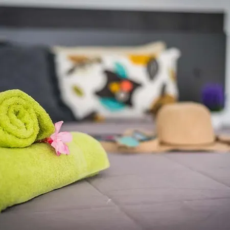 Playa De Fanabe Sleeps 8 With Pool Air Con And Wifi * アデヘ